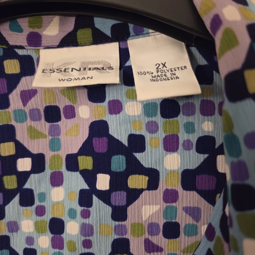 Essentials Colorful Abstract Blouse - Picture 2 of 4